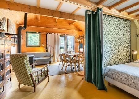 Le Bon Chemin Ateliers Lägenhet Sainte-Nathalène Exteriör bild
