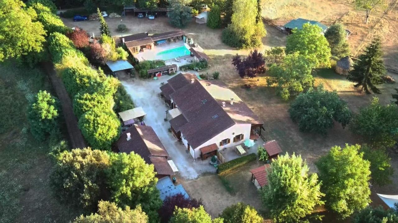 Le Bon Chemin Ateliers Lägenhet Sainte-Nathalène Exteriör bild